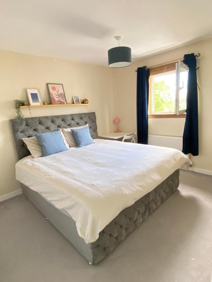 Cozy Bedroom In Shared Accommodation With Free Parking 爱丁堡 外观 照片